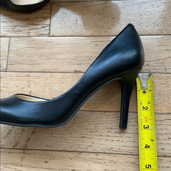 Like New Jessica Simpson Leather 3in Heels - Picture 7 of 8